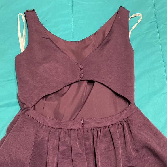 Plum colored dress with silver beads. Cut out back and pockets. - Picture 2 of 8